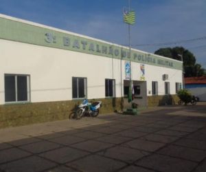 Residência é arrombada e motocicleta furtada em Floriano