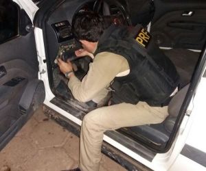 PRF recupera veículo roubado no estado do Tocantins