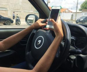 Infrações por uso de celular no trânsito sobem 36% em 2019