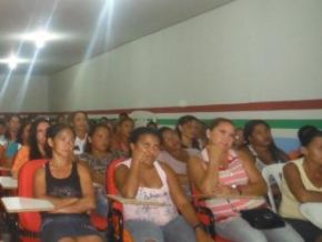 Merendeiras de Barão de Grajaú participaram de treinamento sobre de manipulação de alimentos
