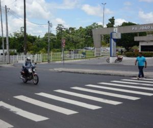 Mãe e filha são atropeladas na faixa de pedestre no Promorar