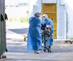 Pacientes chegam aguardar 24 horas em fila de espera por leitos de UTI no Piauí