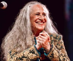 Maria Bethânia se reconecta com a arte do cenógrafo Flávio Império
