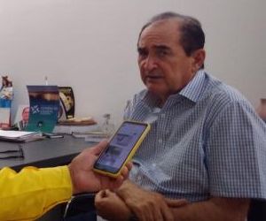 Prefeito assina ordem de serviço que viabiliza asfalto para ruas de Floriano