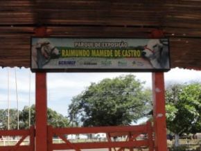 Confira os preparativos do Parque de Exposição de Floriano
