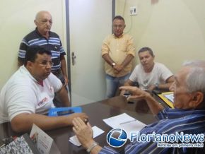 Reunião discutiu últimos detalhes do carnaval de Floriano