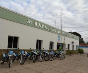 Homem efetua quatro disparos contra residência no bairro Curador