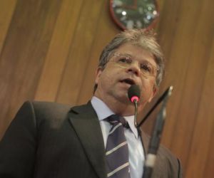 Gustavo Neiva cobra aditivos das PPPs das rodoviárias