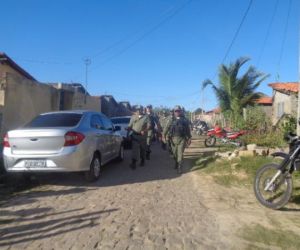 Polícia Militar de Floriano realiza operação no Conjunto Gabriel Kalume
