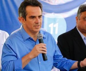 "Quem decide é o governador", diz Ciro sobre presidente da Assembleia