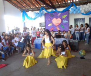Feira Cultural resgata valores em Escola de Floriano