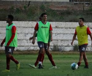River-PI volta aos treinos após três dias de paralisação no CT