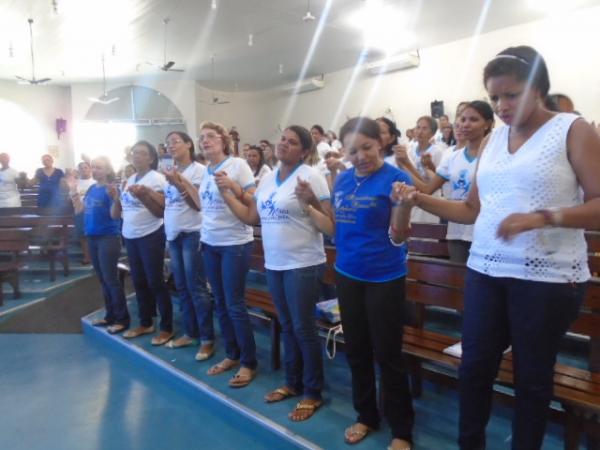 "Mães que oram" une mulheres para orar pelos filhos em Floriano