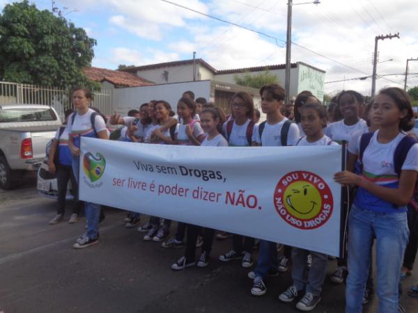 Caminhada culmina projeto de combate às drogas em Barão Grajaú.(Imagem:FlorianoNews)