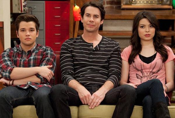 A série foi ao ar entre 2007 e 2012, com seis temporadas, e foi um sucesso entre o público adolescente. A Nickelodeon não deu detalhes sobre a história e nem sobre quais outros at(Imagem:Reprodução)