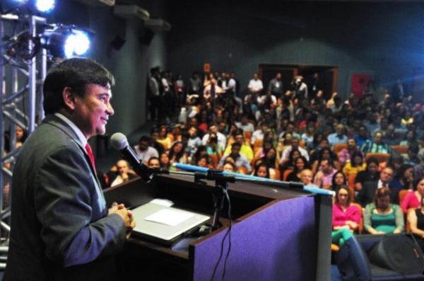  Governador participa da Conven&ccedil;&atilde;o Lojista.(Imagem:Francisco Gil&aacute;sio)