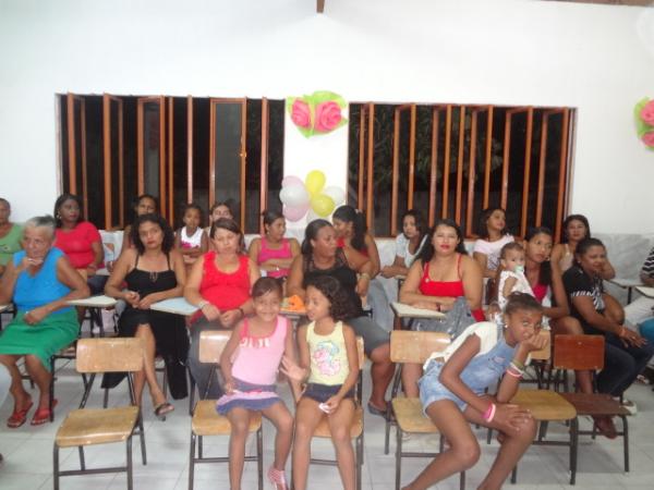 Escolas Municipais de Floriano realizam festa para M&atilde;es. (Imagem:FlorianoNews)