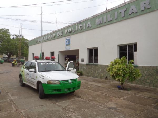 Polícia prende casal por tráfico de drogas em Floriano