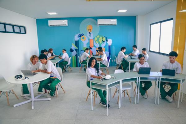 Governador inaugura Escola de Tecnologia em Teresina que vai beneficiar quase 3 mil estudantes com cursos na área digital(Imagem:João Allbert)