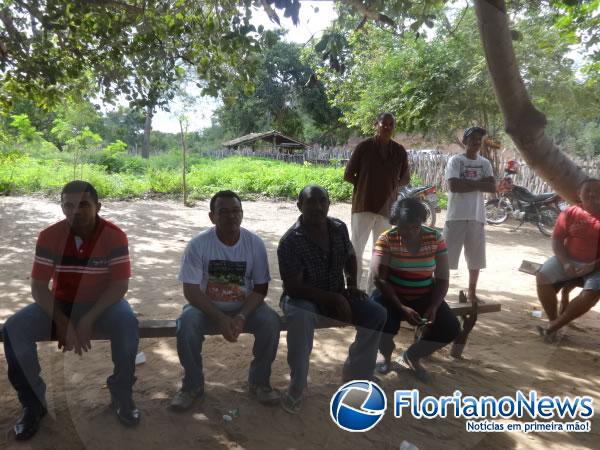 Prefeito Gilberto Júnior e Secretários participam de reunião na Vereda dos Cágados.(Imagem:FlorianoNews)