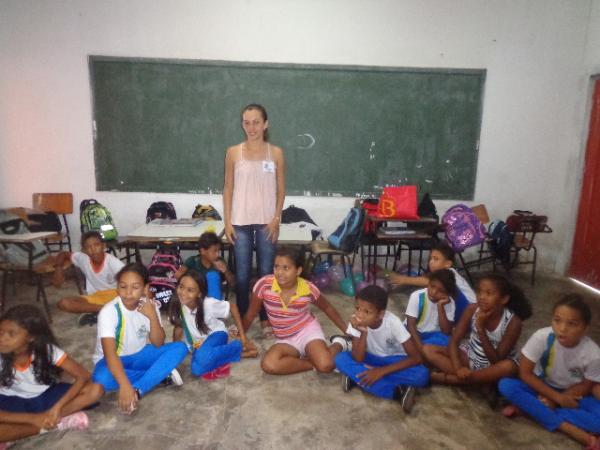  Os Brincantes de Pedagogia realizaram projeto O Contador de Est&oacute;rias em Floriano.(Imagem:FlorianoNews)