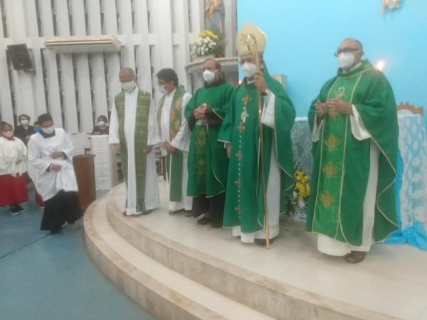Frei James volta a Floriano e assume a Par&oacute;quia de Nossa Senhora das Gra&ccedil;as(Imagem:FlorianoNews)
