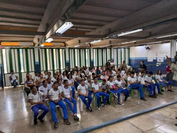 Prefeitura de Floriano implanta projeto Ambiente EscoLar do TJPI na Escola Raimundinha Carvalho(Imagem:Secom)