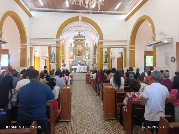 Fiéis celebram Corpus Christi com missa, adoração e procissão em Floriano(Imagem:FlorianoNews)