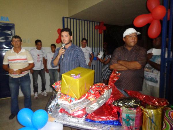 Associa&ccedil;&atilde;o de Moradores do Bairro Catumbi realizou festa para as m&atilde;es(Imagem:FlorianoNews)
