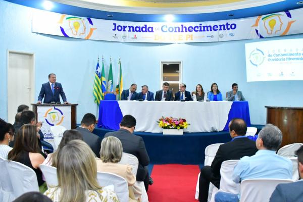 Câmara Municipal de Floriano sedia