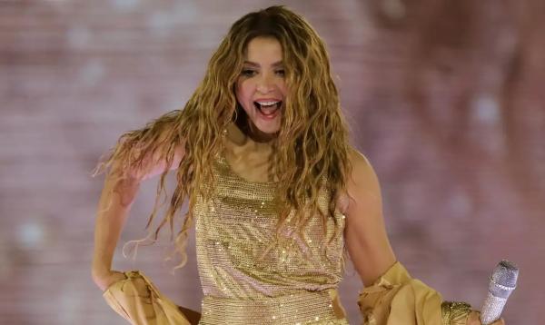 Bombeiros fazem última vistoria em estruturas para show de Shakira