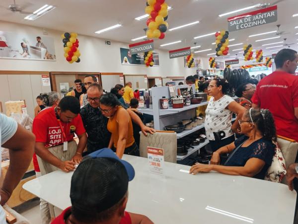 Armazém Paraíba reinaugura loja ampliada e modernizada em Francisco Ayres(Imagem:FlorianoNews)