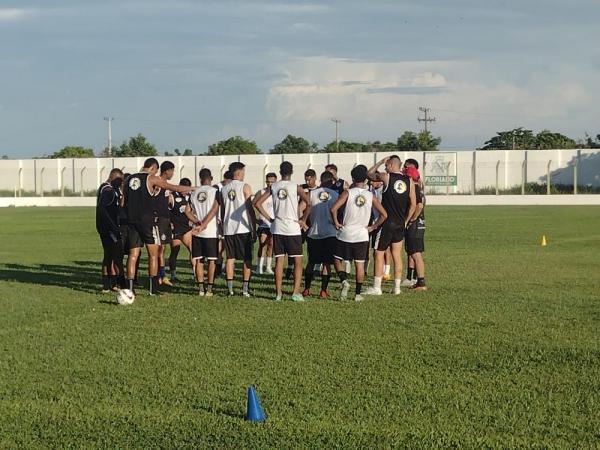 Corisabb&aacute; inicia pr&eacute;-temporada para 2024 com Fernando Agostini no comando da equipe(Imagem:FlorianoNews)