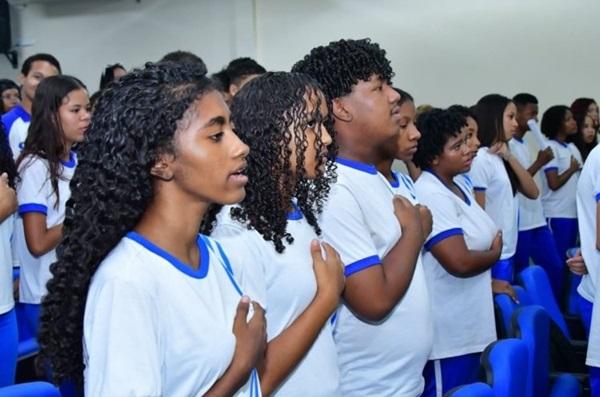 Educa&ccedil;&atilde;o promove aul&atilde;o 