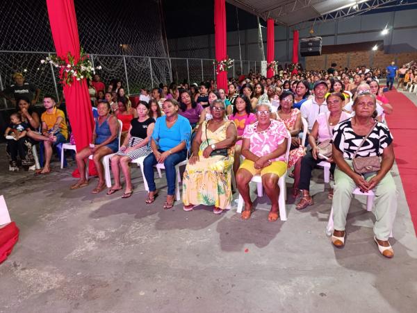 Prefeitura de Bar&atilde;o de Graja&uacute; realiza emocionante Festa das M&atilde;es no Clube Guarani(Imagem:FlorianoNews)