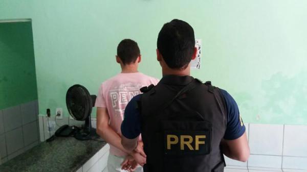 PRF prende homem suspeito de estuprar jovem ao dar carona