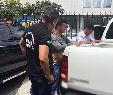 Dupla suspeita de estelionato é presa em flagrante dando golpe em Teresina