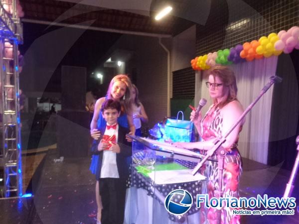  Escola Pequeno Pr&iacute;ncipe realiza formatura de alunos do 1&ordm; ano.(Imagem:FlorianoNews)