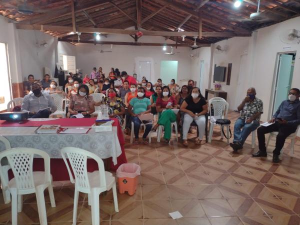 STTR de Floriano promove encontro entre p&oacute;lo sindical e FETAG-PI(Imagem:FlorianoNews)