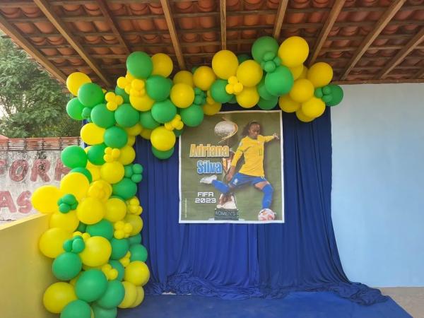  Familiares e amigos comemoram estreia de Adriana na Copa do Mundo Feminina.(Imagem: J&uacute;lio Costa/ ge PI )