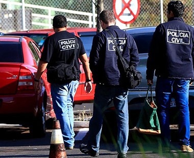 Policial e mais dois são presos por fraude em concurso de quatro Estados