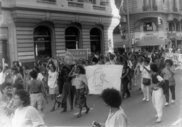 Novembro de 1990, V Encontro Feminista Latino-Americano e Caribenho, em San Bernardo e Buenos Aires, Argentina.(Imagem:Alice Oliveira/ Divulga&ccedil;&atilde;o)