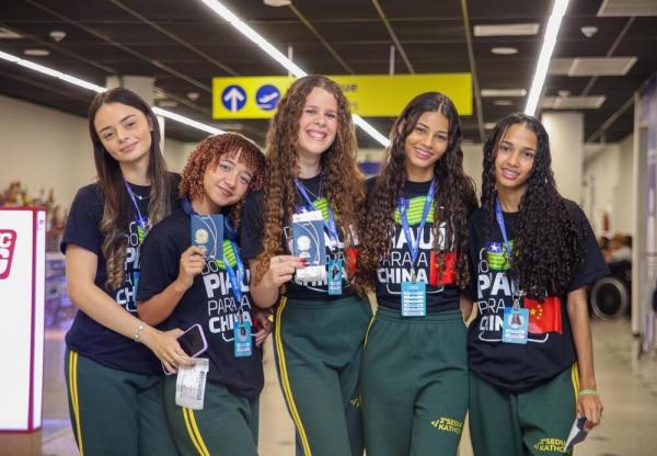 Estudantes da rede estadual embarcam para intercâmbio em instituição de excelência em tecnologia(Imagem:Divulgação)