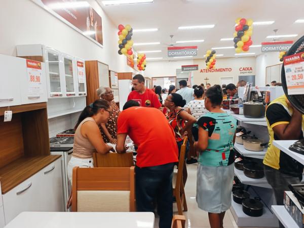 Armazém Paraíba reinaugura loja ampliada e modernizada em Francisco Ayres(Imagem:FlorianoNews)