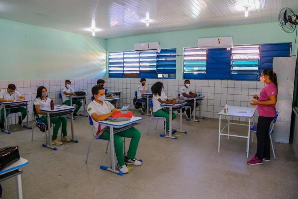 Estudantes têm até o dia 15 de janeiro para fazer matrícula na rede estadual de ensino do Piauí