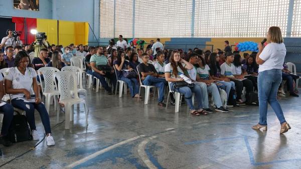 Mais de 600 estudantes participam da revisão Pré-Enem/Pré-Saeb em Corrente