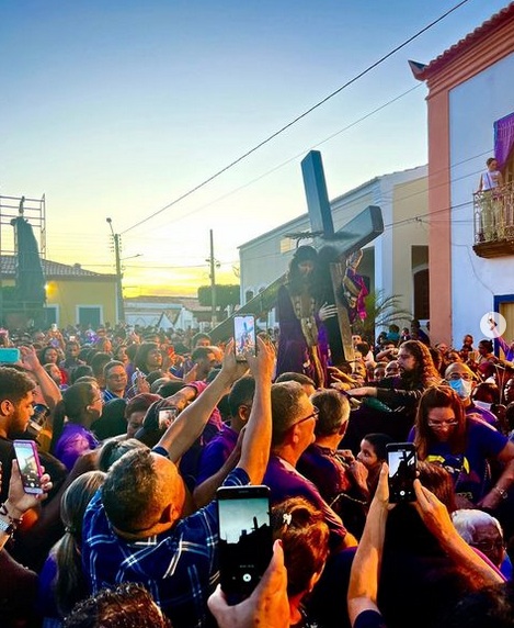 Deputado Francisco Costa participa da procissão de Bom Jesus dos Passos em Oeiras