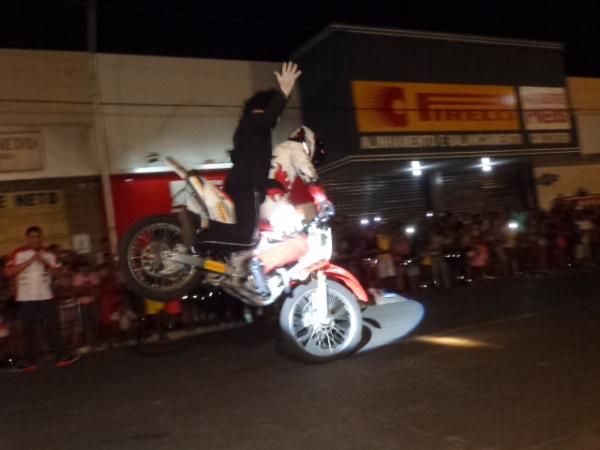 Cajueiro Motos promoveu Show de manobras com a Equipe For&ccedil;a e Ac&atilde;o em Floriano.(Imagem:FlorianoNews)