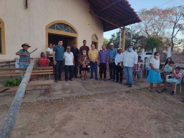 Festejo de Bom Jesus da Lapa re&uacute;ne fi&eacute;is na localidade Tabuleiro do Mato, zona rural de Floriano.(Imagem:FlorianoNews)
