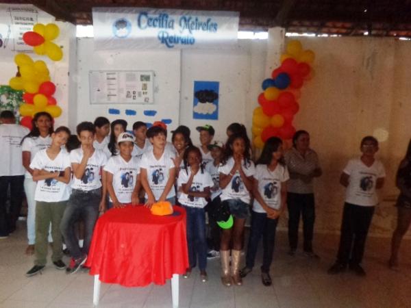 Escola Mega de Floriano realiza 1ª Gincana Literária